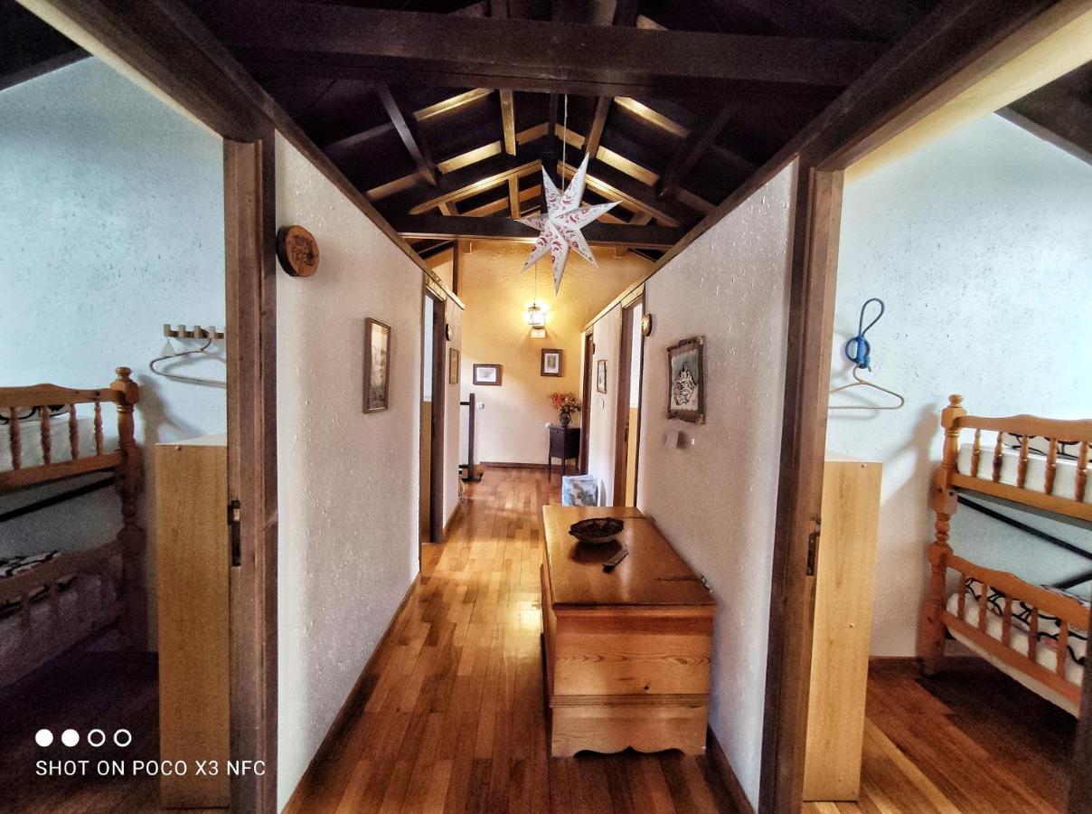 Хостел Refugio La Ardilla Real Посада-де-Вальдеон Экстерьер фото