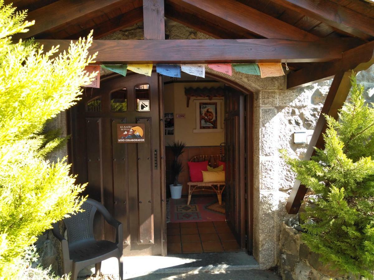 Хостел Refugio La Ardilla Real Посада-де-Вальдеон Экстерьер фото