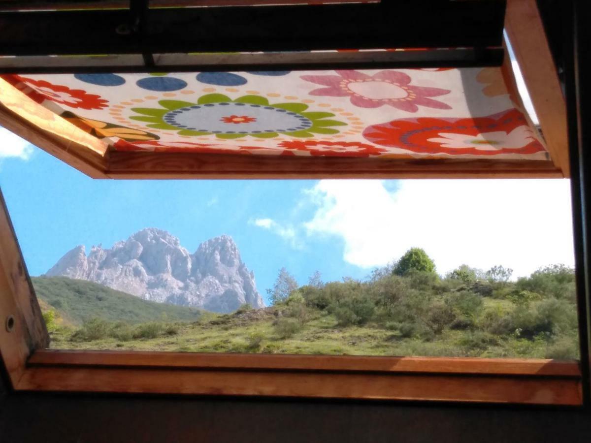 Хостел Refugio La Ardilla Real Посада-де-Вальдеон Экстерьер фото