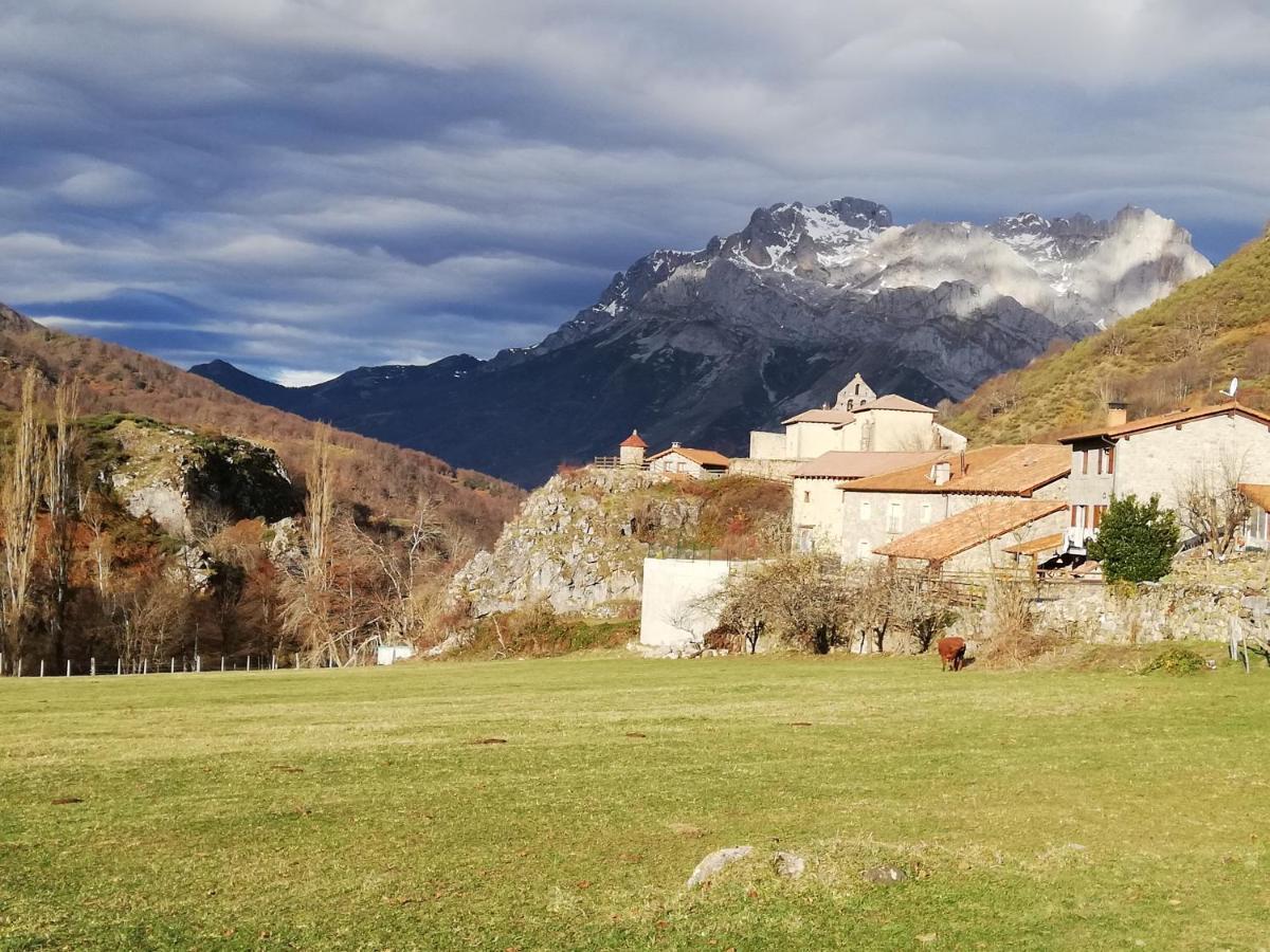 Хостел Refugio La Ardilla Real Посада-де-Вальдеон Экстерьер фото